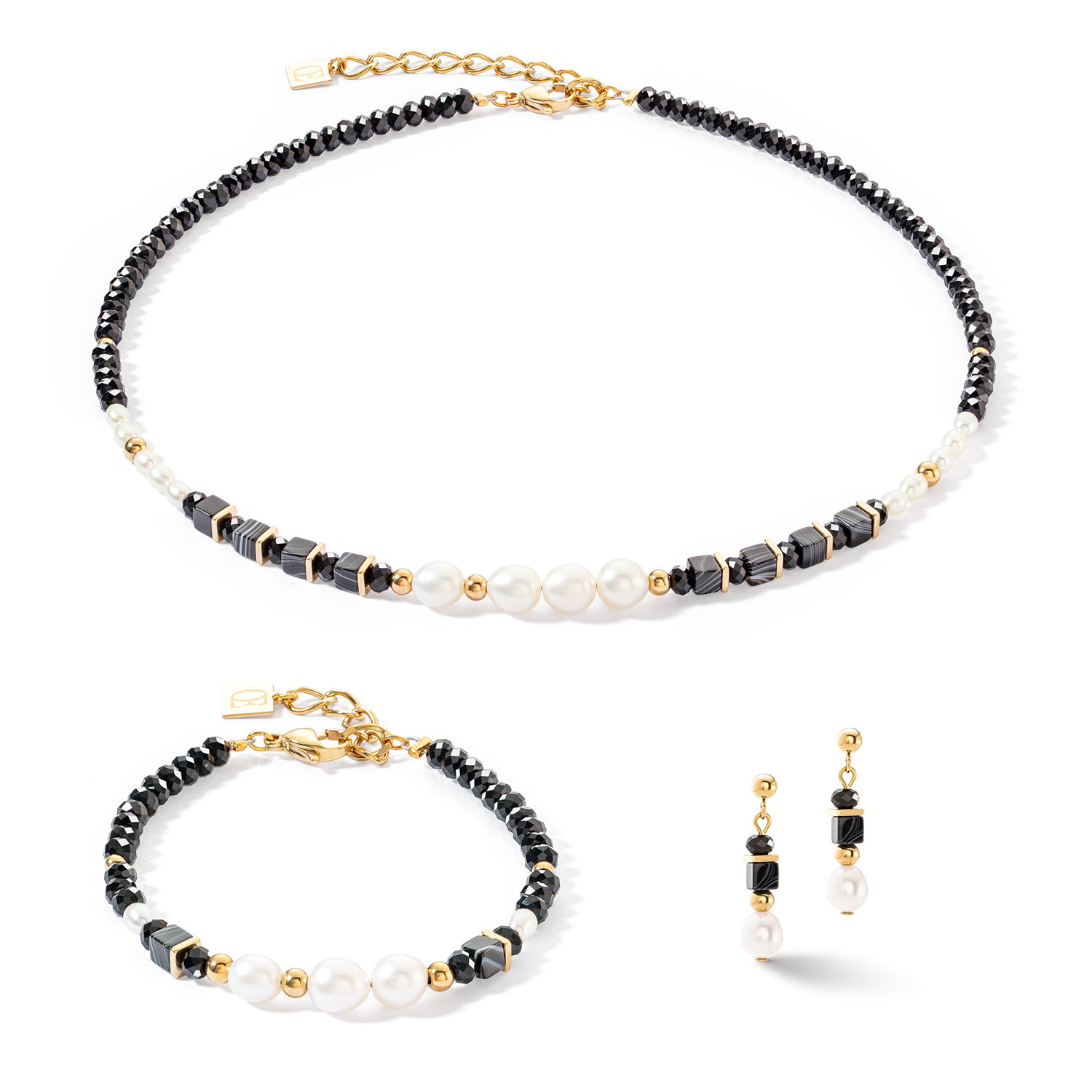 Pearls & Onyx necklace gold